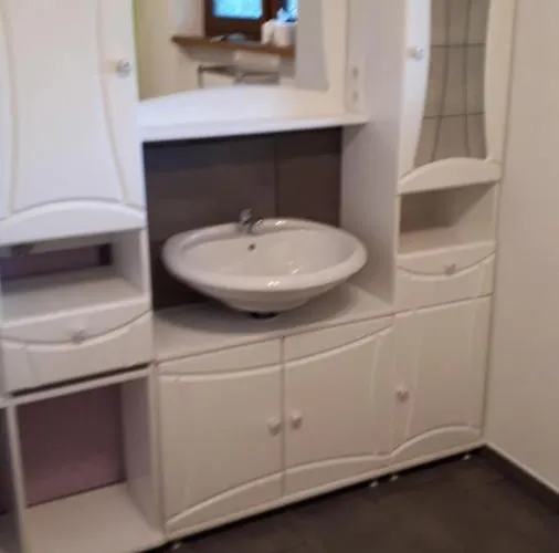 Bruni Bock * 伊特尔