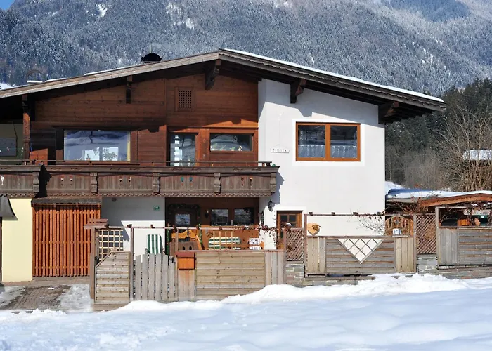 Bruni Bock * 伊特尔